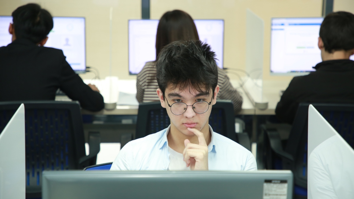 Preparatory Mathematics and Statistics Course for Direct Entry Level 4 Students